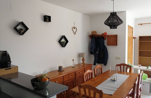 L'Estartit House | Casa Tina. Panoramic sea view. Beach 5 mins away by car.