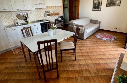 Murazzano Apartment | Casa Tino