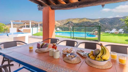 Almachar Villa | Casa Tobalo Hijo Almachar by Ruralidays