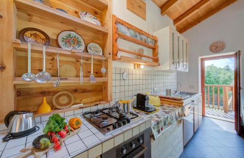 Ville del Monte House | Casa Tra Borgo e Lago - Happy Rentals