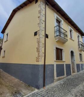 Barisciano Villa | Casa TRICAGLIO