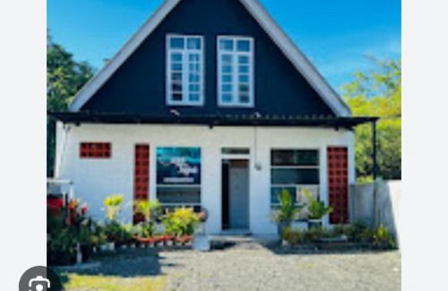 Meulaboh House | Casa Tripa Homestay