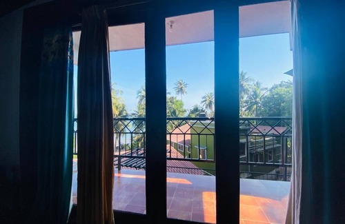 Dona Paula Hotel | Casa Tropicana