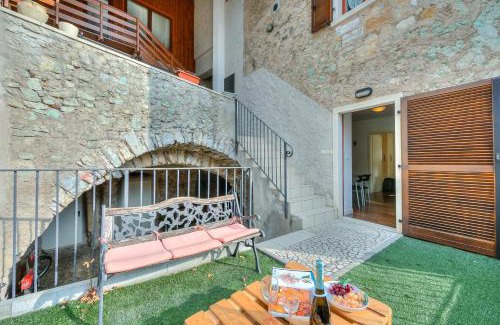 Ville del Monte Apartment | Casa Umberto - Happy Rentals