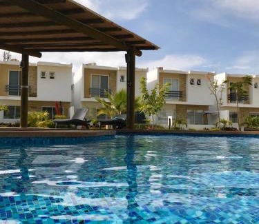 Cerritos House | CASA VACACIONAL PARA 8 PERSONAS EN CERRITOS
