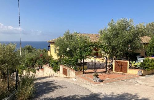 Marina di Pisciotta Apartment | Casa Vacanza Carmen