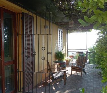 Calosso Apartment | Casa vacanza il colle del vento