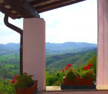 Nocera Umbra House | casa vacanze il gelsomino