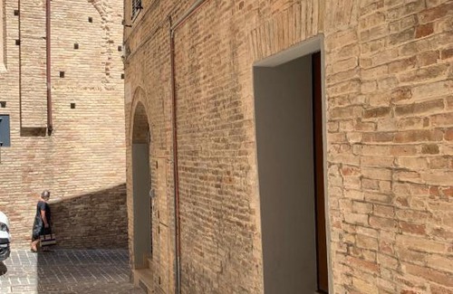 Recanati Old Town Apartment | Casa vacanze "In Piazza" Recanati