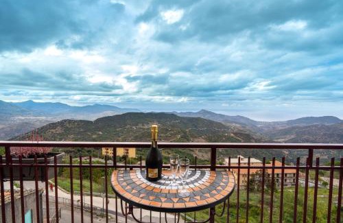San Mauro Castelverde House | Casa Vacanze dell'Angelo