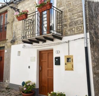 Petralia Soprana Apartment | Casa Vacanze La Dimora di Santa Barbara