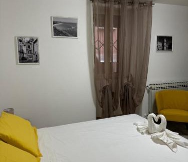 Lanciano Apartment | Casa Vacanze La Rosa Gialla