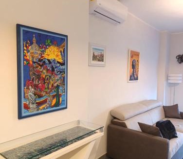 Palermo Apartment | Casa vacanze Rosalinda House di fronte al mare di Palermo