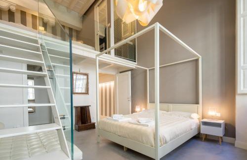 Oltrarno Apartment | Casa Velluti Deluxe by Mmega