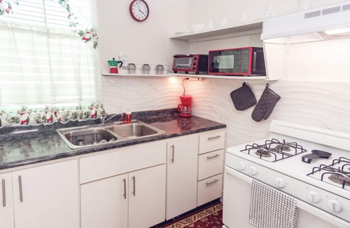 Piedras Blancas Bed & Breakfast | Casa Verde 3