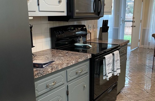 Odessa House | Casa Verde- Cozy spacious 4 bedroom