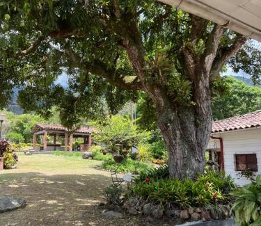 Pradera Bed & Breakfast | Casa Vieja Mountain Lodge