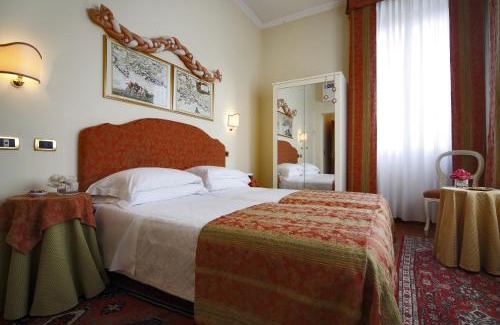 Marghera Bed & Breakfast | Casa Villa Gardenia Venice - Atika & Atif