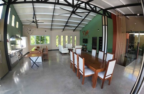 Quepos House | Casa Vista Verde