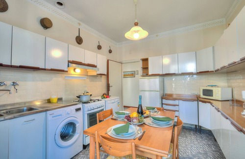 Forte dei Marmi Apartment | Casa Vittoria 800m from sea