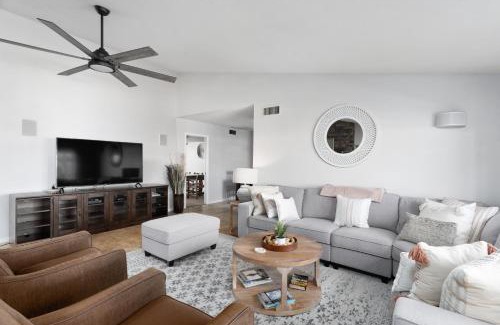 Raskin Estates House | Casa Voltaire by Porter Luxury Heated Pool Spa in Scottsdale AZ