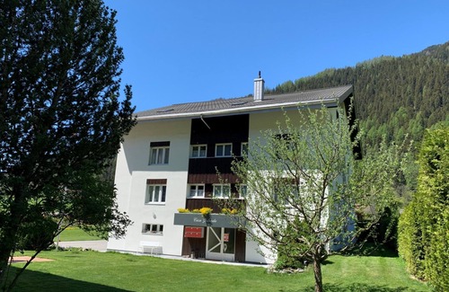 Reckingen Apartment | Casa Yolanda 2. OG Süd by Interhome