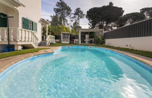 Corroios Villa | Casa Ze da Cotta Marisol