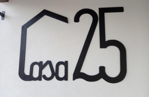 Arruda dos Pisoes House | Casa25