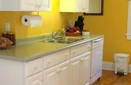 Old Town Historic District House | Casablanca Cottage - 1/2 block to Queen Street - Pet friendly, 3 bedroom 3 bath