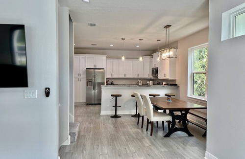 Courier City - Oscawana House | Casablanca - LUXURY 3 STORIES - WALK TO RESTAURANTS/BARS
