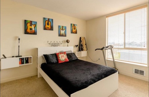 Southwest Berkeley Apartment | Casablanca