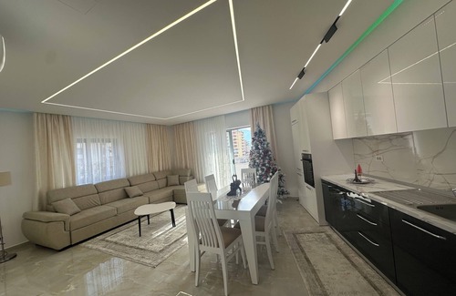 Vlore Apartment | CasaDaSogno R&A
