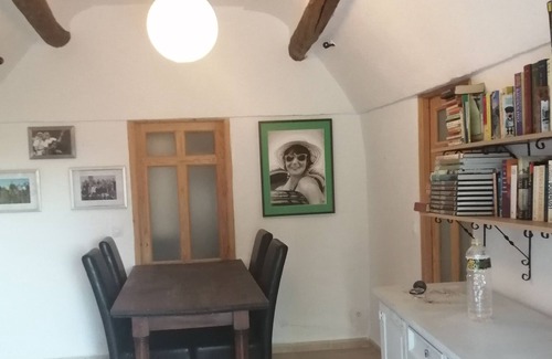 Cullar Apartment | CasaEd 2-Bed House Disabled Friendly Free Parking