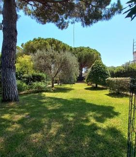 Lacona Apartment | casaisoladelba immersa nel verde a 80mt dalla spiaggia