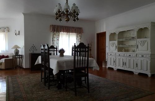 Ourem Ski Chalet | Casal do Morgado, country house to relax