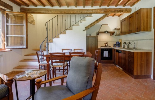 Arcidosso Villa | Casal'Terra Villa with Private Garden & Wi-Fi