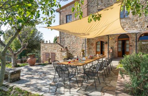Casole d'Elsa Villa | Casale del Bosco by VacaVilla