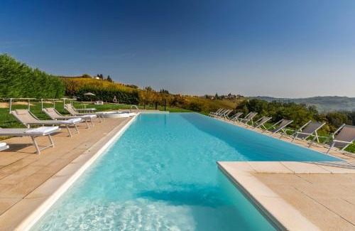Canelli Villa | Casale Dell'acero Rosso 10, Emma Villas