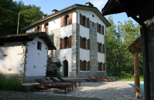 Tornolo Villa | Casale delle farfalle