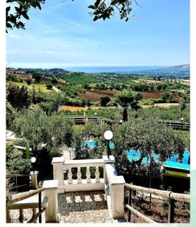Roseto degli Abruzzi Bed & Breakfast | Casale delle Rose B&B Fattoria