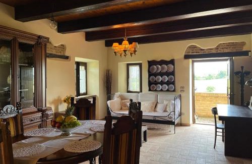 Monte San Giusto House | Casale di Campagna