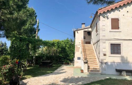Offida House | Casale Fonte delle Pietre