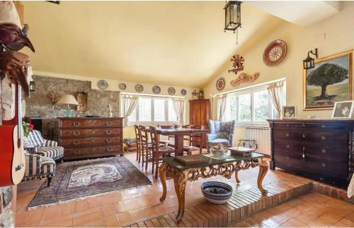 Gubbio Apartment | Casale Gli Angeli-Charming Villa with Garden and Parking!