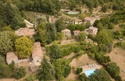 Pieve di Chio Villa | Casale il Ginepro In Cortona, Tuscany