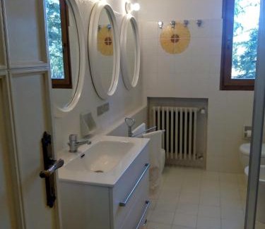 Mombaroccio Apartment | Casale La Pineta