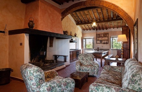 Lucignano Villa | Casale le Rondini In Lucignano, Tuscany