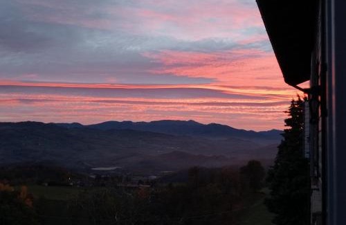 Carpineti Bed & Breakfast | Casale Monte Valestra