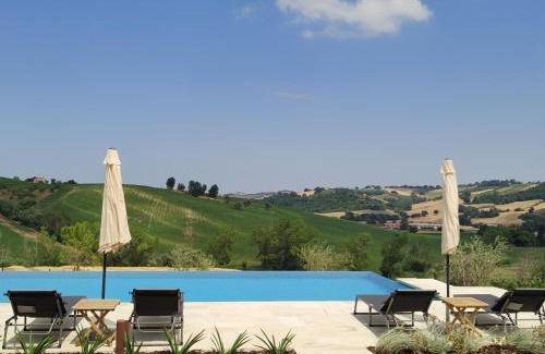 Corinaldo Villa | Casale Oleandri with Pool
