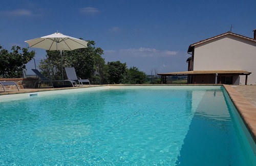 Panicale Villa | Casale Rosie' 3 BEDROOMS + 4 FULL BATHROOMS + WIFI + PRIVATE POOL