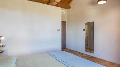 Loreto Villa | CASALE THE PLACE 6&2, Emma Villas